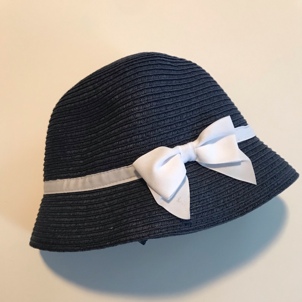 Navy with white bow 2-3 yr girls bowler hat